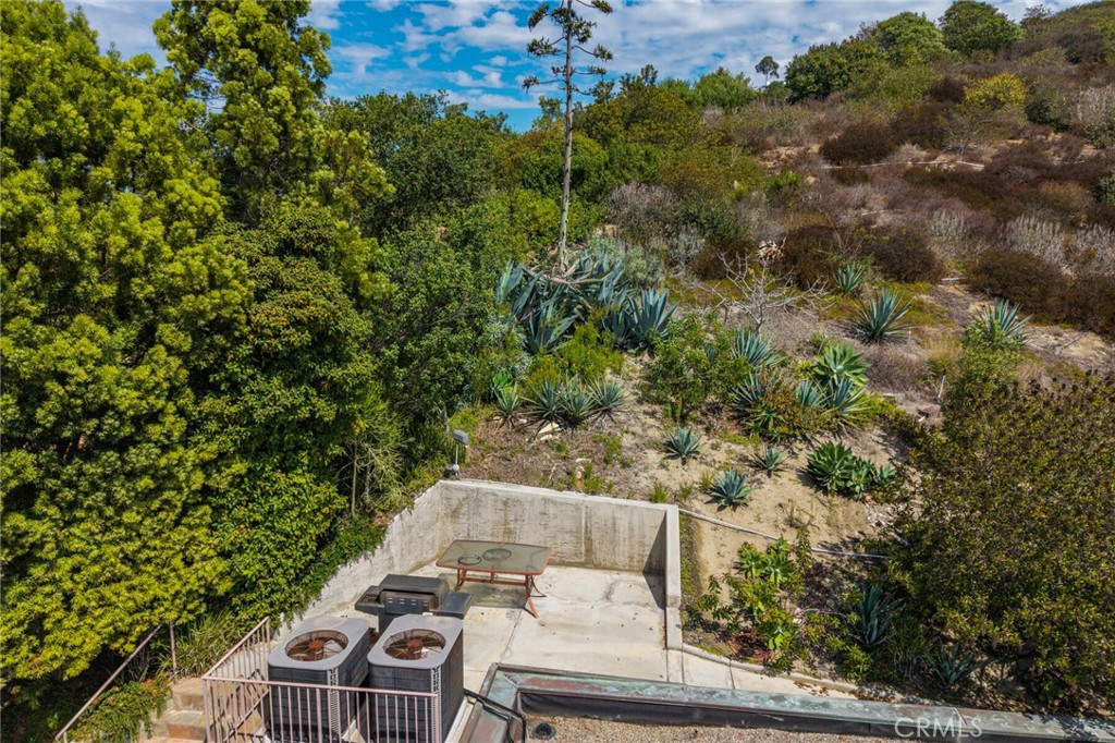 6 Pacific Vista