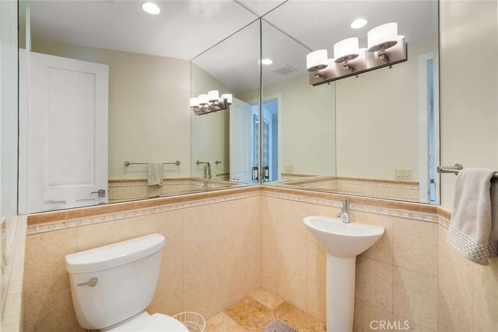 6 Pacific Vista