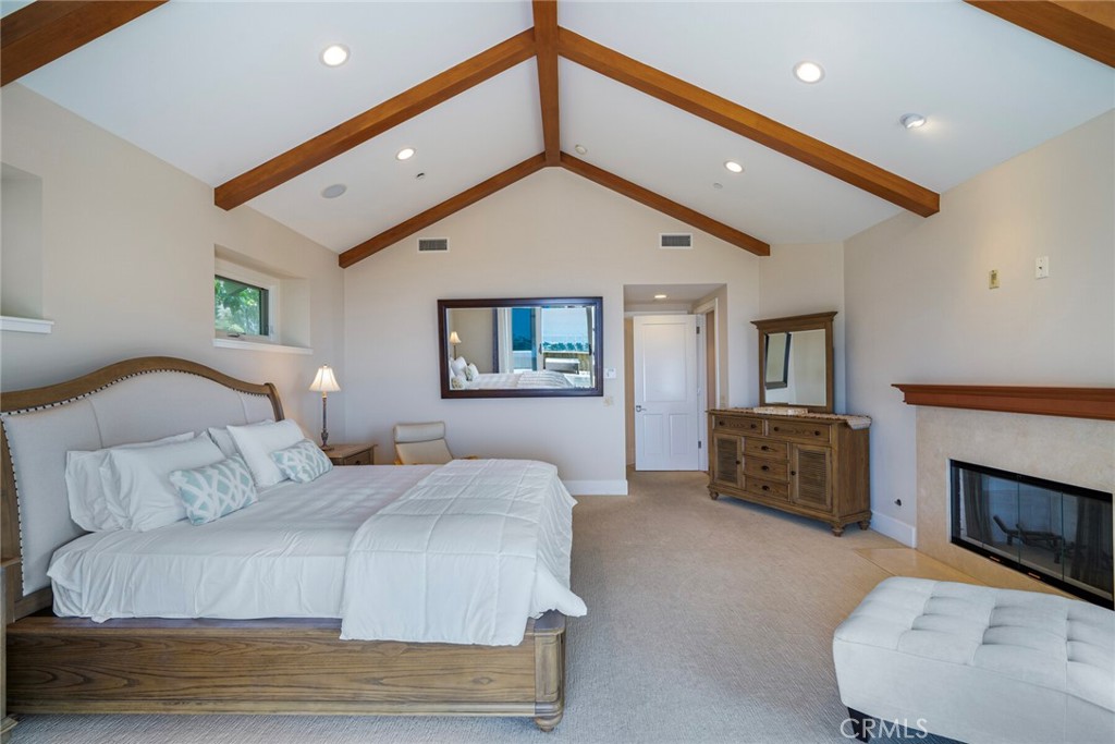 6 Pacific Vista