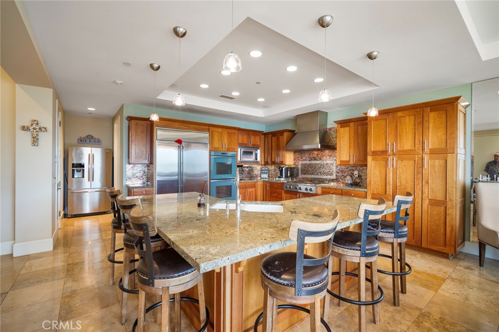 6 Pacific Vista