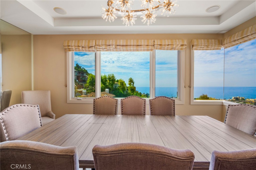 6 Pacific Vista