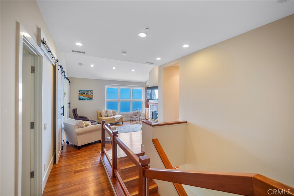 6 Pacific Vista