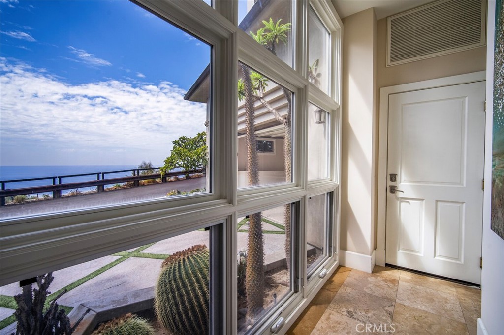 6 Pacific Vista
