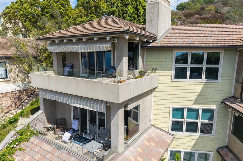 6 Pacific Vista