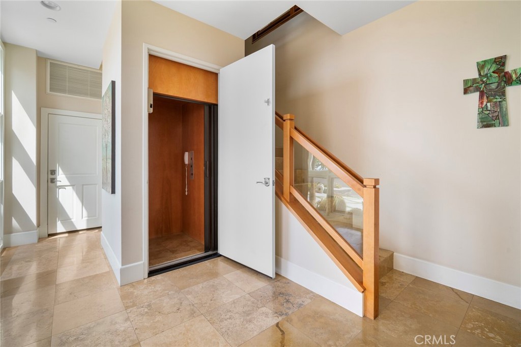 6 Pacific Vista