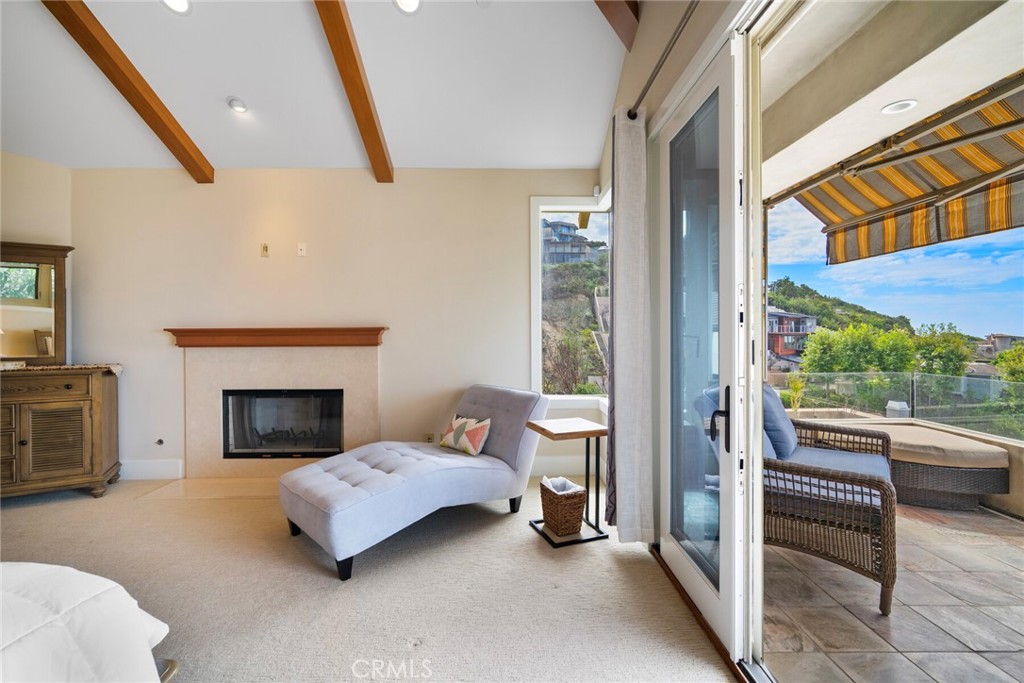 6 Pacific Vista