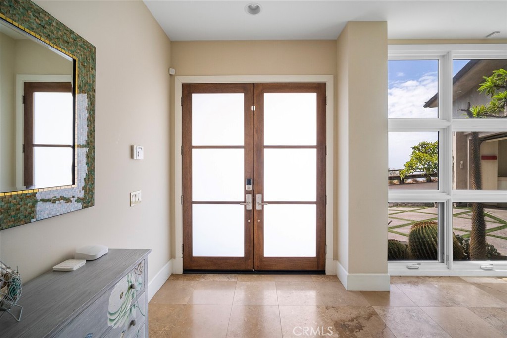 6 Pacific Vista