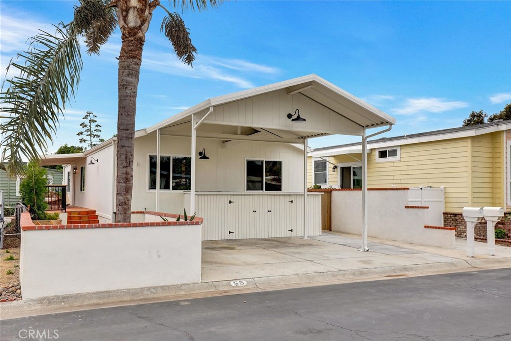 32742 32742 Alipaz Street 56