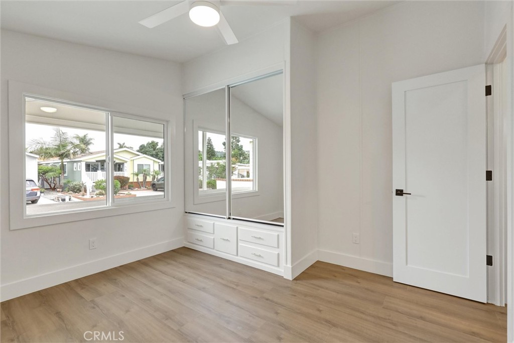 32742 32742 Alipaz Street 56