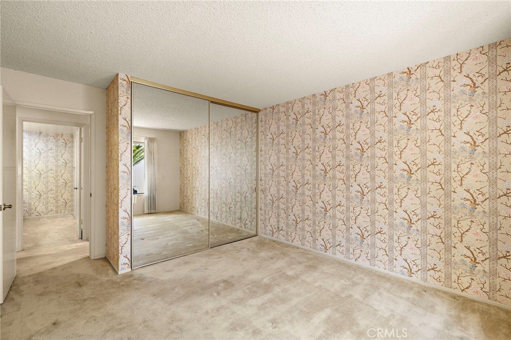 450 S Mountain Glen Road