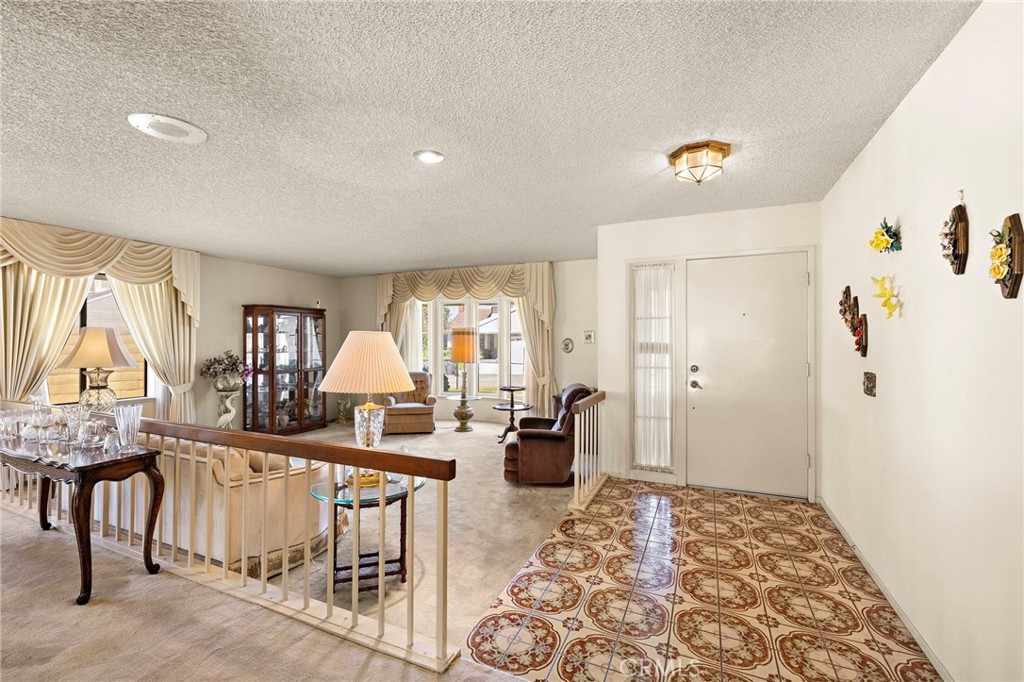 450 S Mountain Glen Road