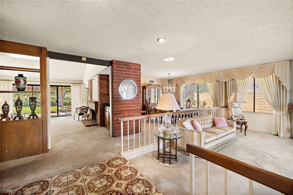 450 S Mountain Glen Road