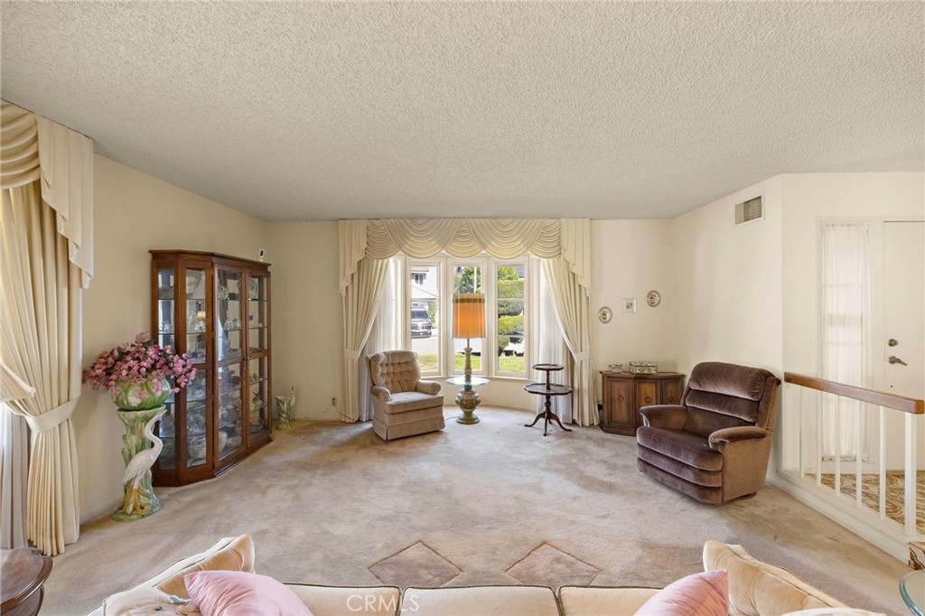 450 S Mountain Glen Road