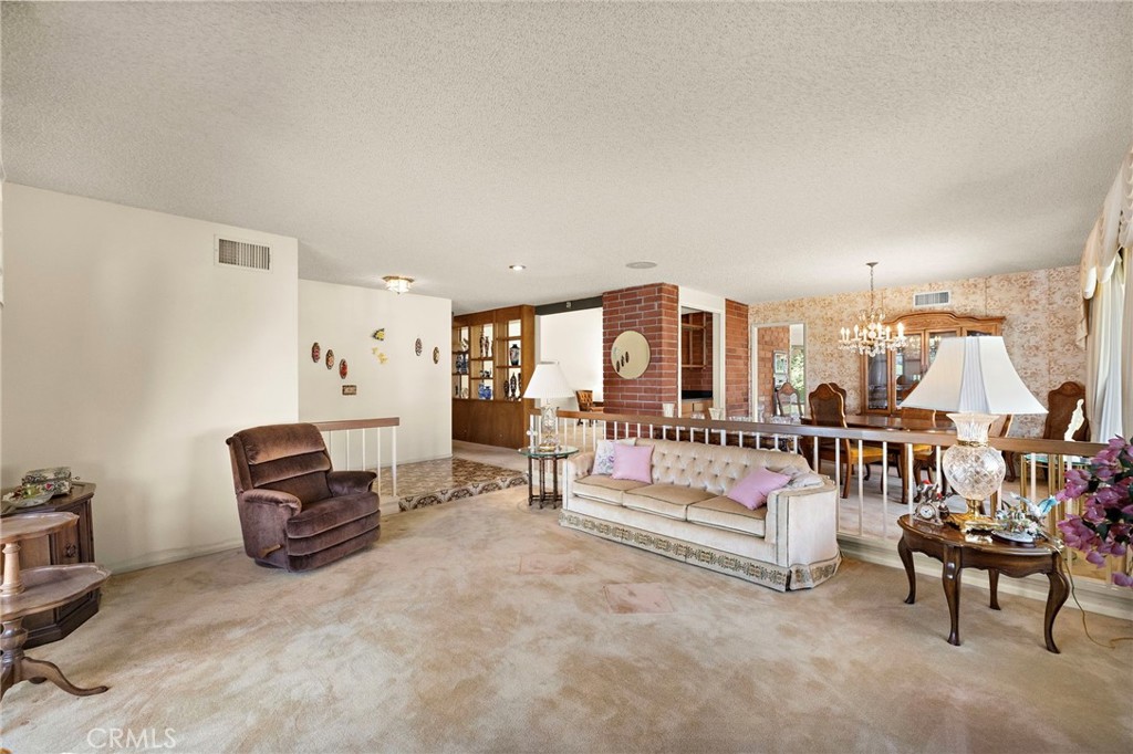 450 S Mountain Glen Road