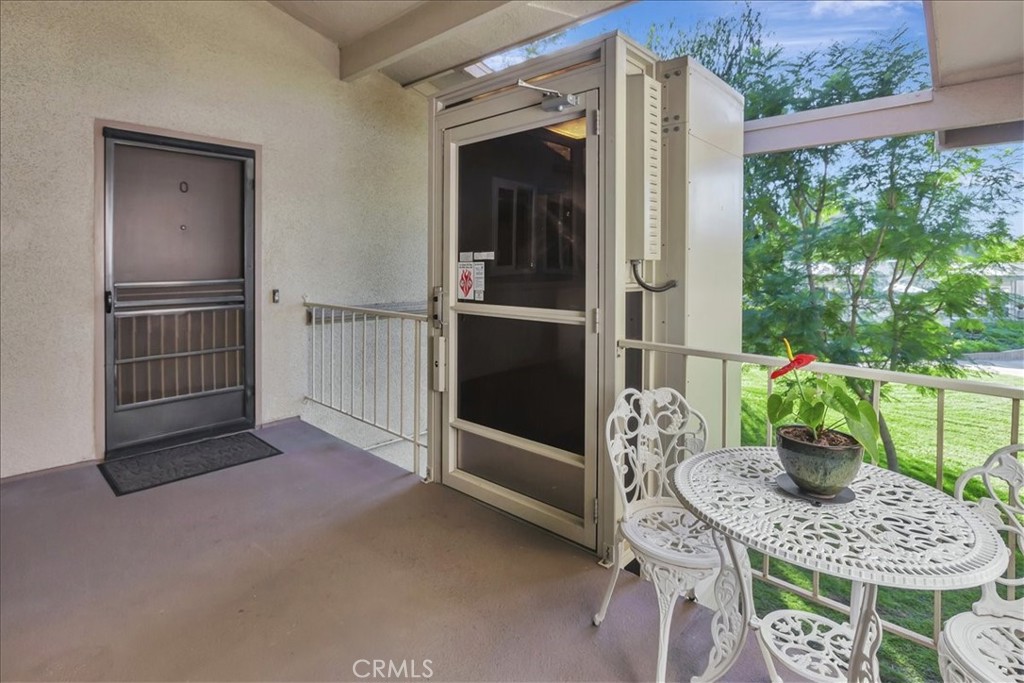 271 Avenida Sevilla O