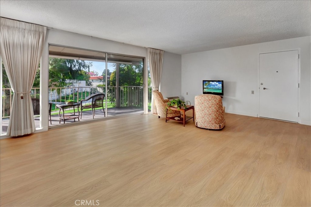 271 Avenida Sevilla O