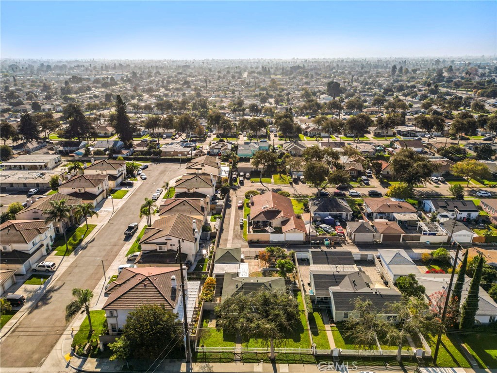 2100 W Valencia Drive