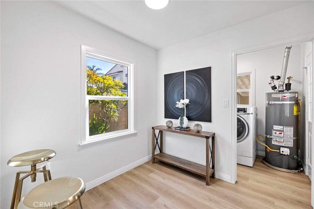 2100 W Valencia Drive