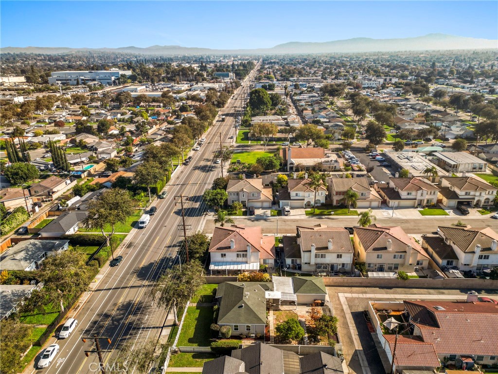 2100 W Valencia Drive