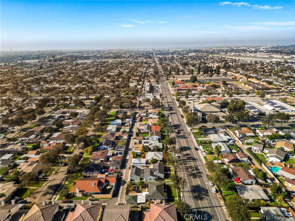 2100 W Valencia Drive