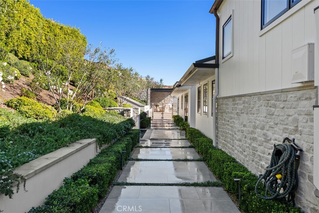 92 Monarch Bay