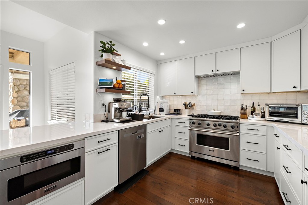 11 Avenida La Promesa