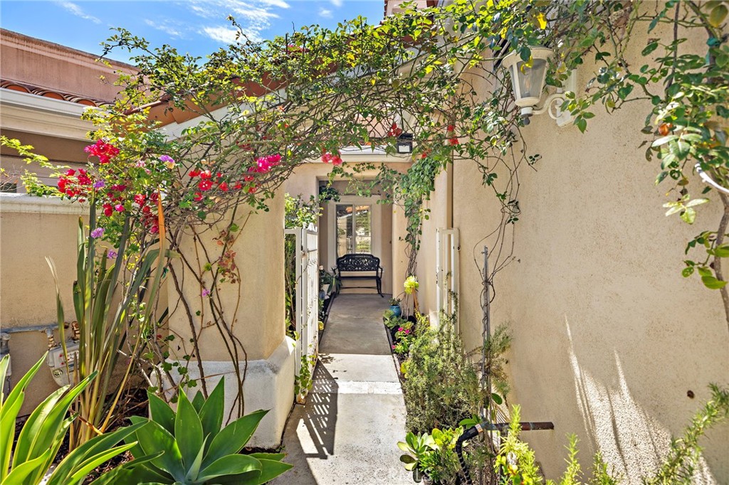 6 Avenida La Promesa