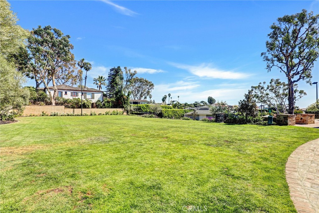 4 S Vista De La Luna