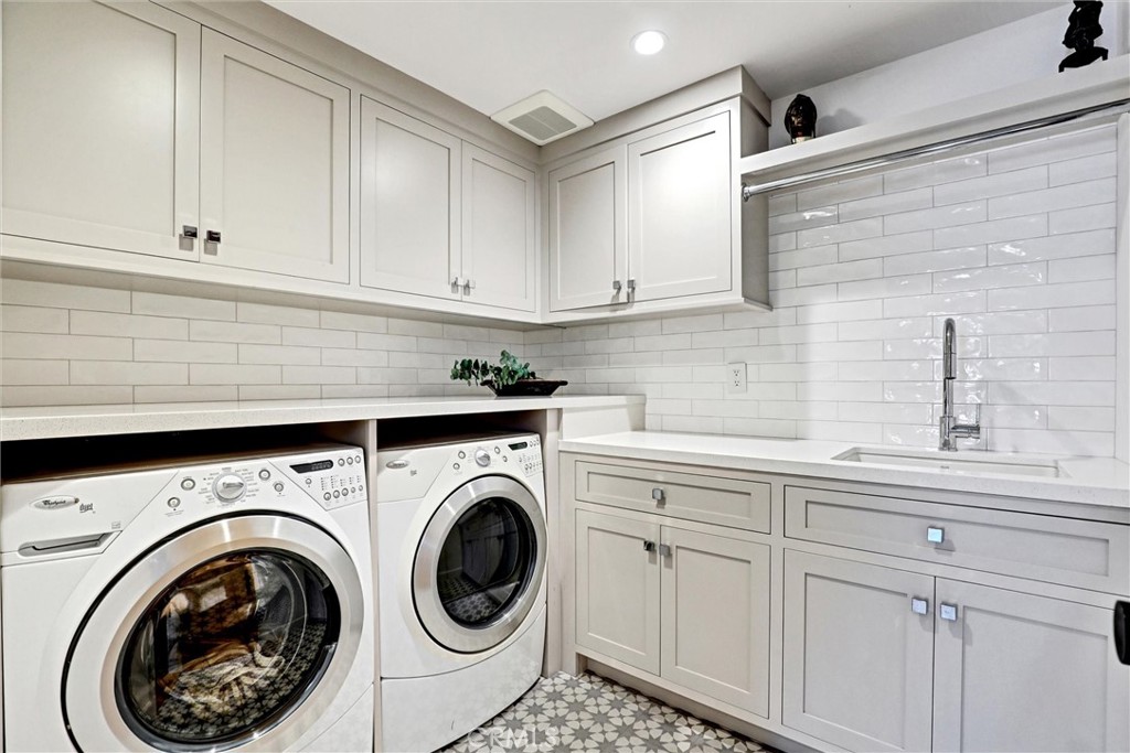 4 S Vista De La Luna