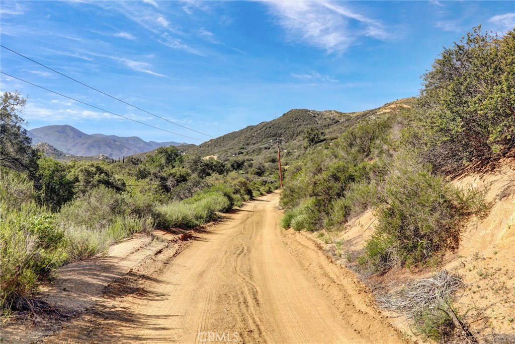 2 Decker Canyon Road