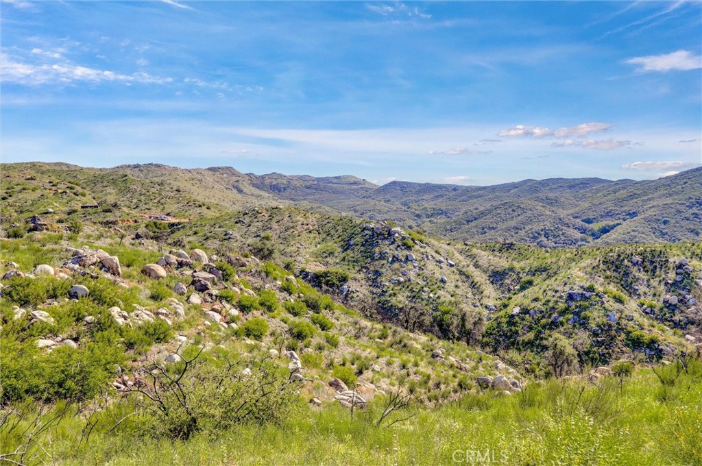 2 Decker Canyon Road