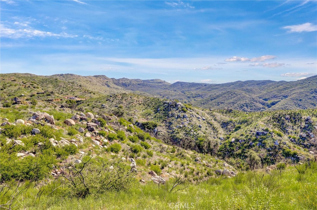 2 Decker Canyon Road