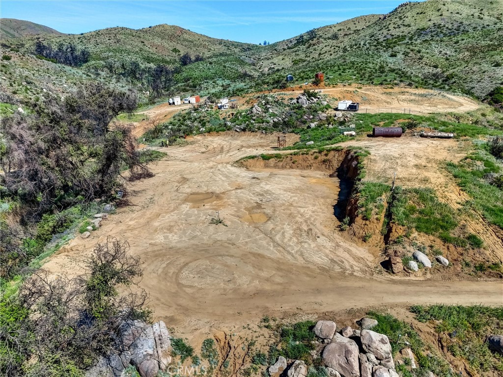 2 Decker Canyon Road