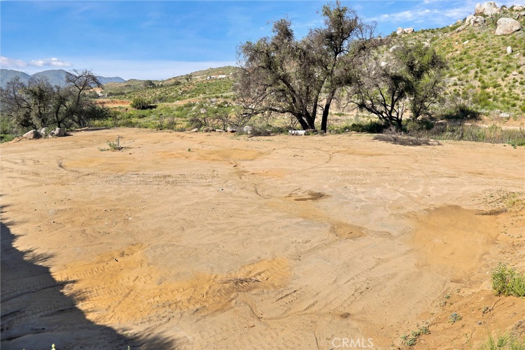 2 Decker Canyon Road