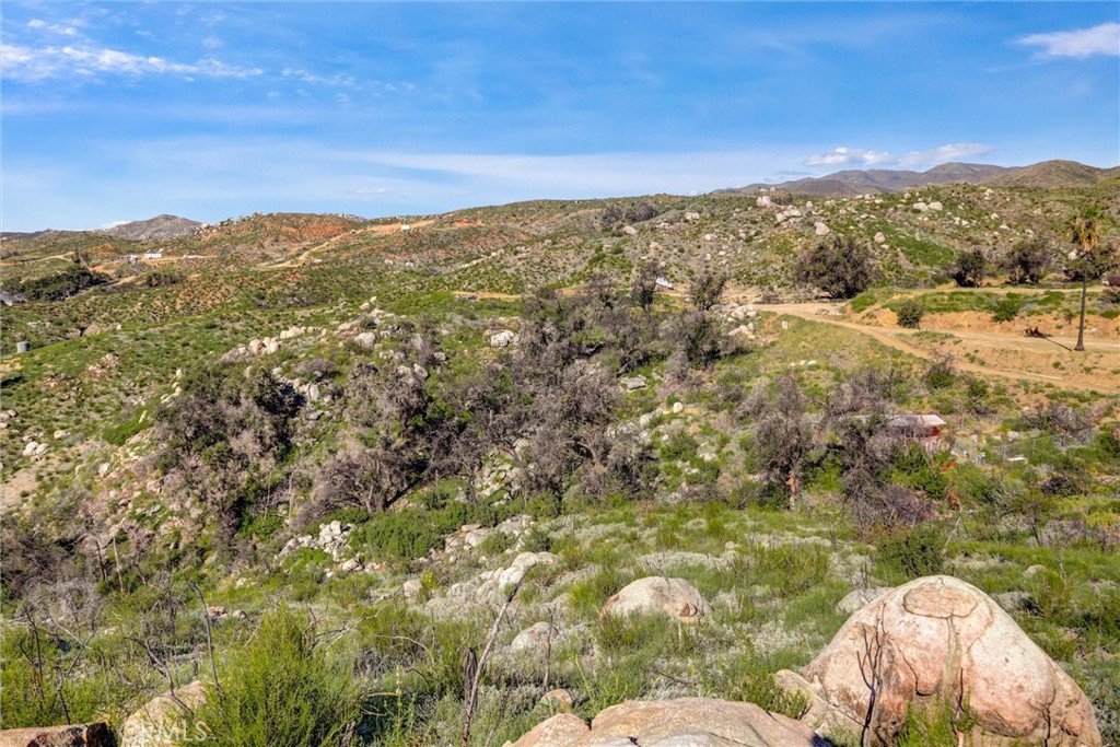 2 Decker Canyon Road