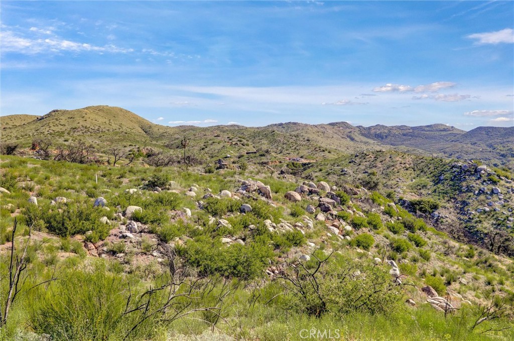 2 Decker Canyon Road