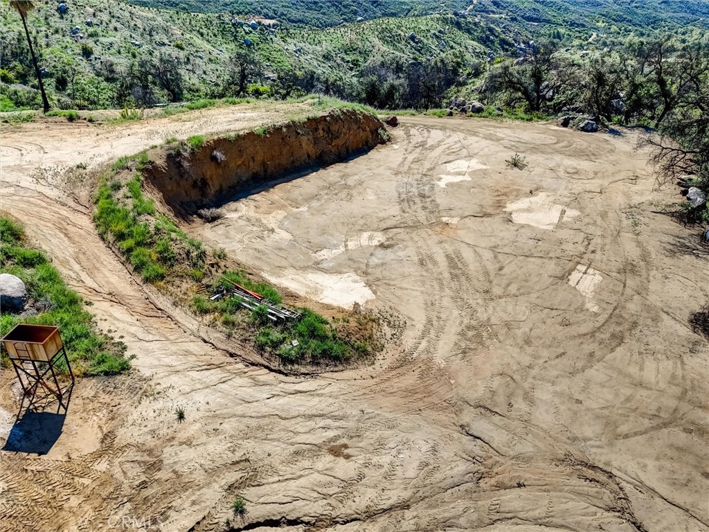 2 Decker Canyon Road