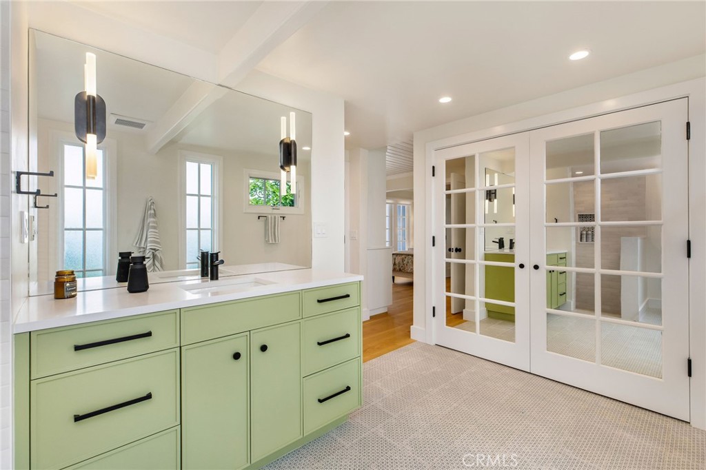 3007 Harbor View
