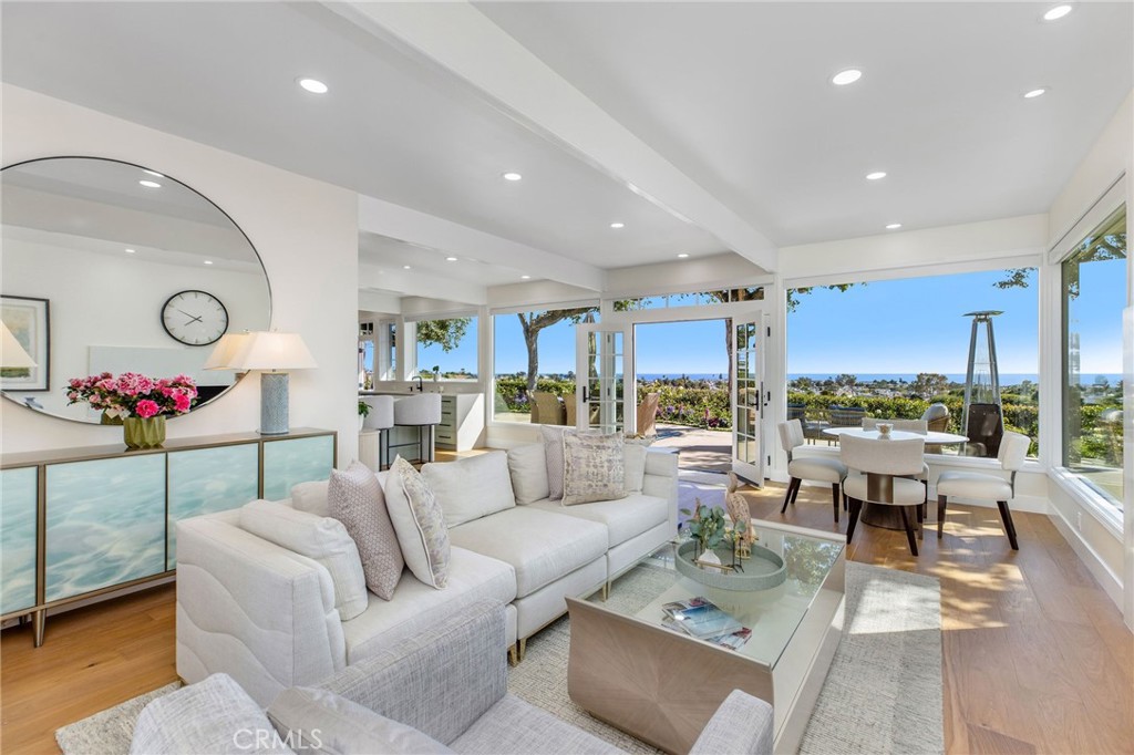 3007 Harbor View