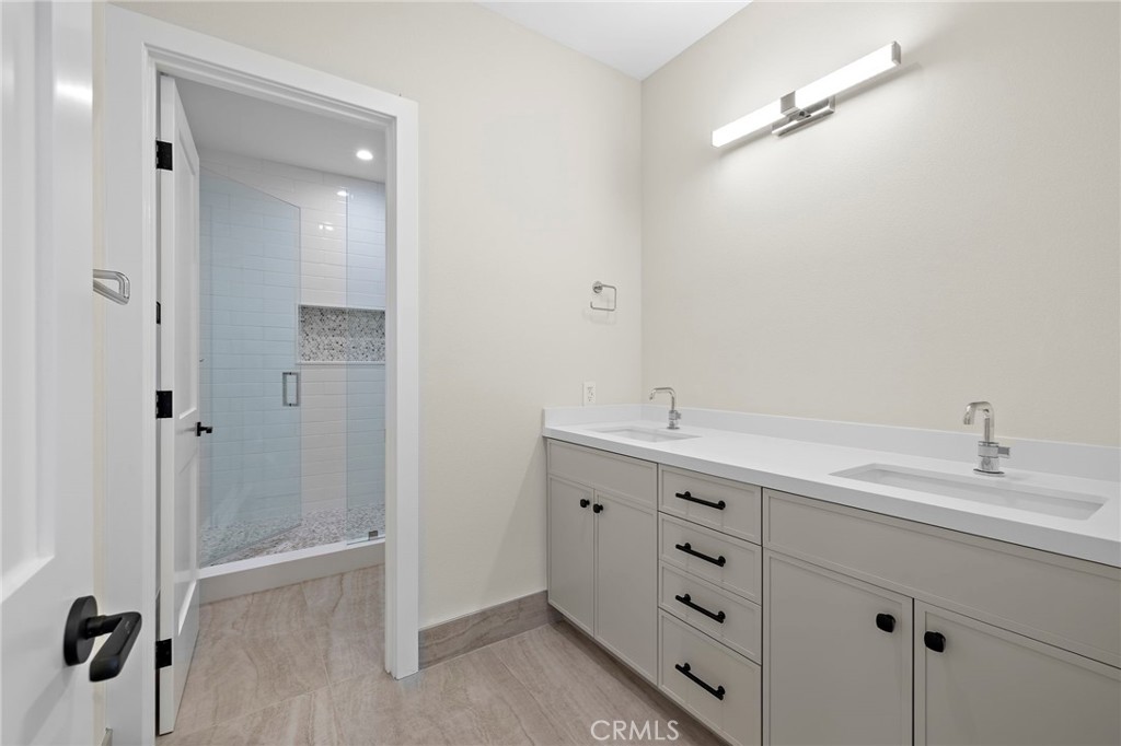 22661 Sweetmeadow