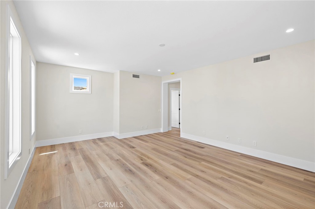 22661 Sweetmeadow