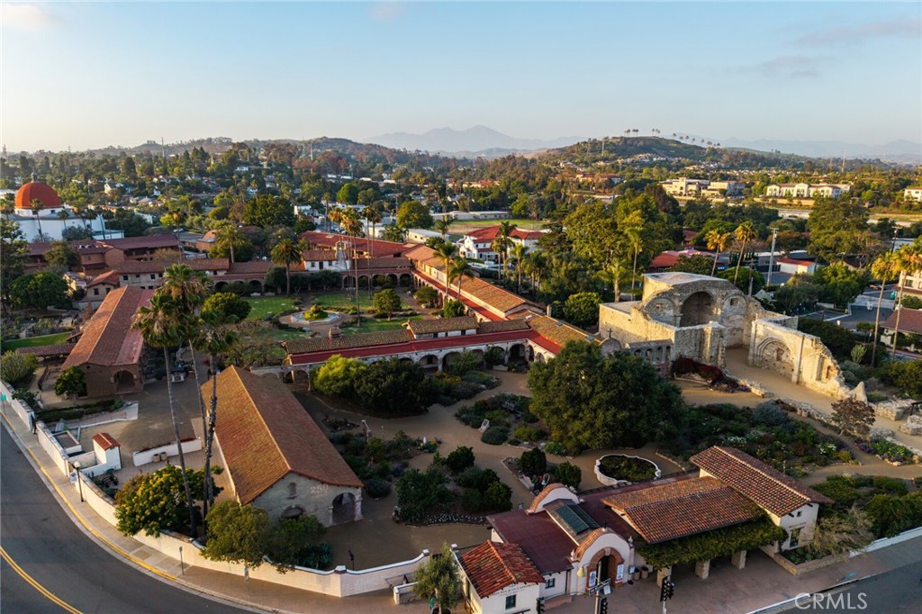 31442 El Camino Real