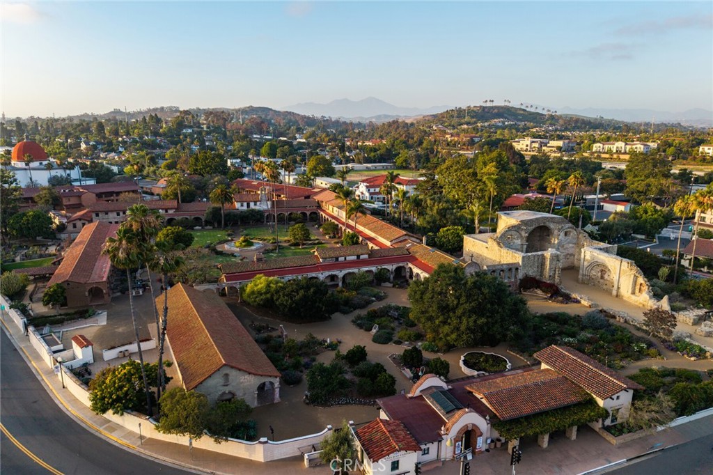 31442 El Camino Real