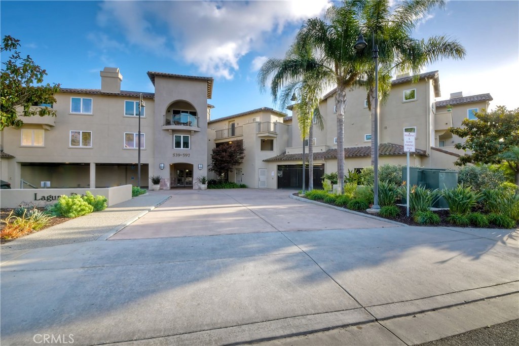 543 LAGUNA Drive
