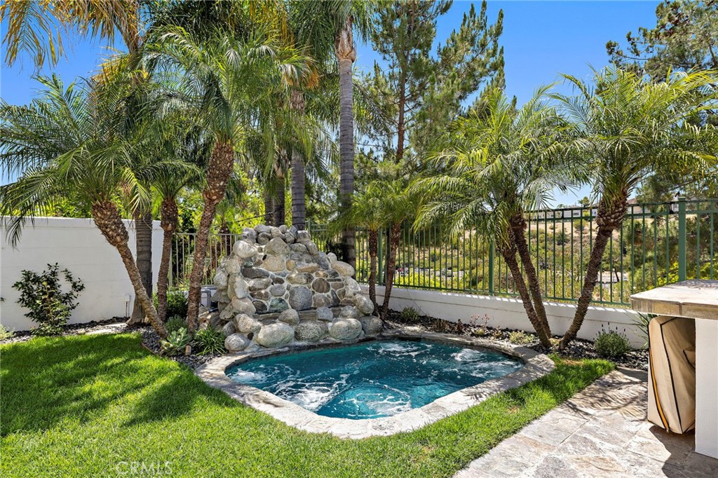25 Golf View Drive