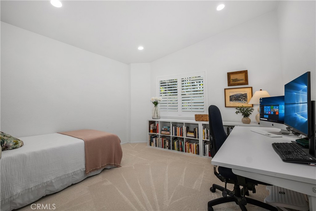 4 Corniche Drive F