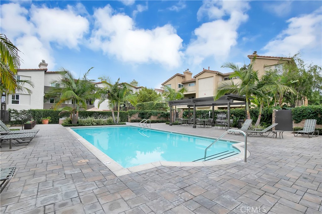 4 Corniche Drive F