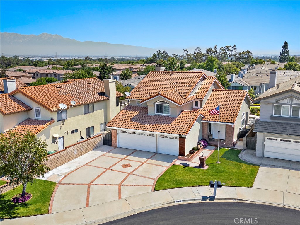 17935 Via Casitas