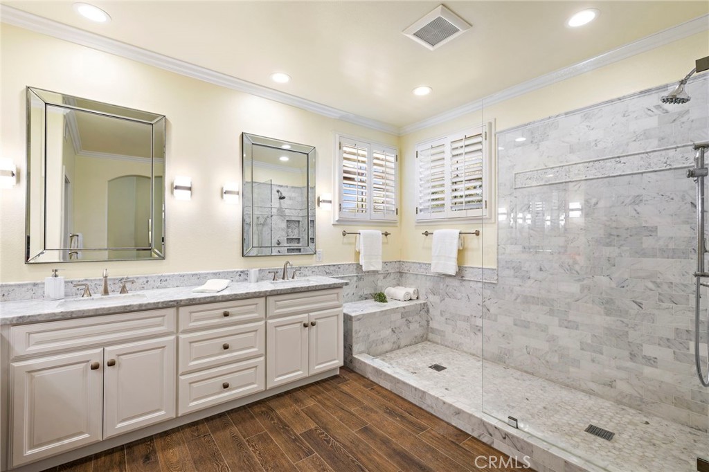 48 Downfield Way