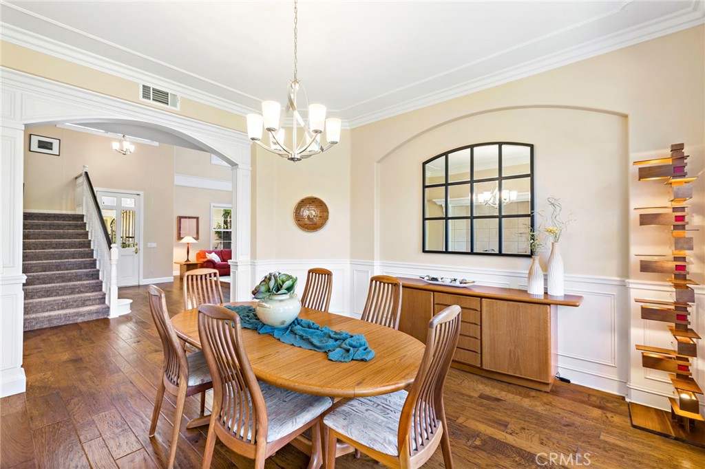 48 Downfield Way